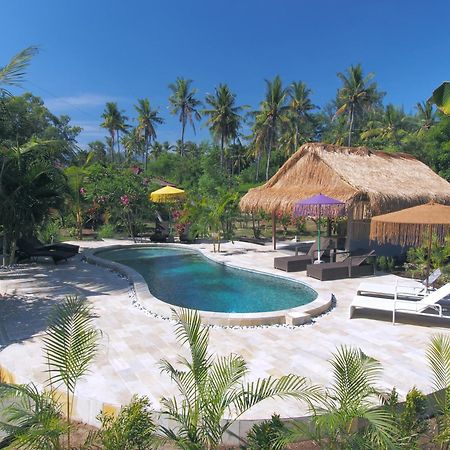 Coco Breeze Spa Hotel กิลิไอร์ ภายนอก รูปภาพ