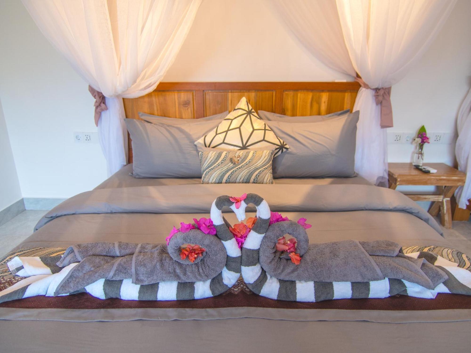 Coco Breeze Spa Hotel กิลิไอร์ ภายนอก รูปภาพ